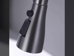 Τράβηγμα κάτω από τη στρόφιγγα κουζινών